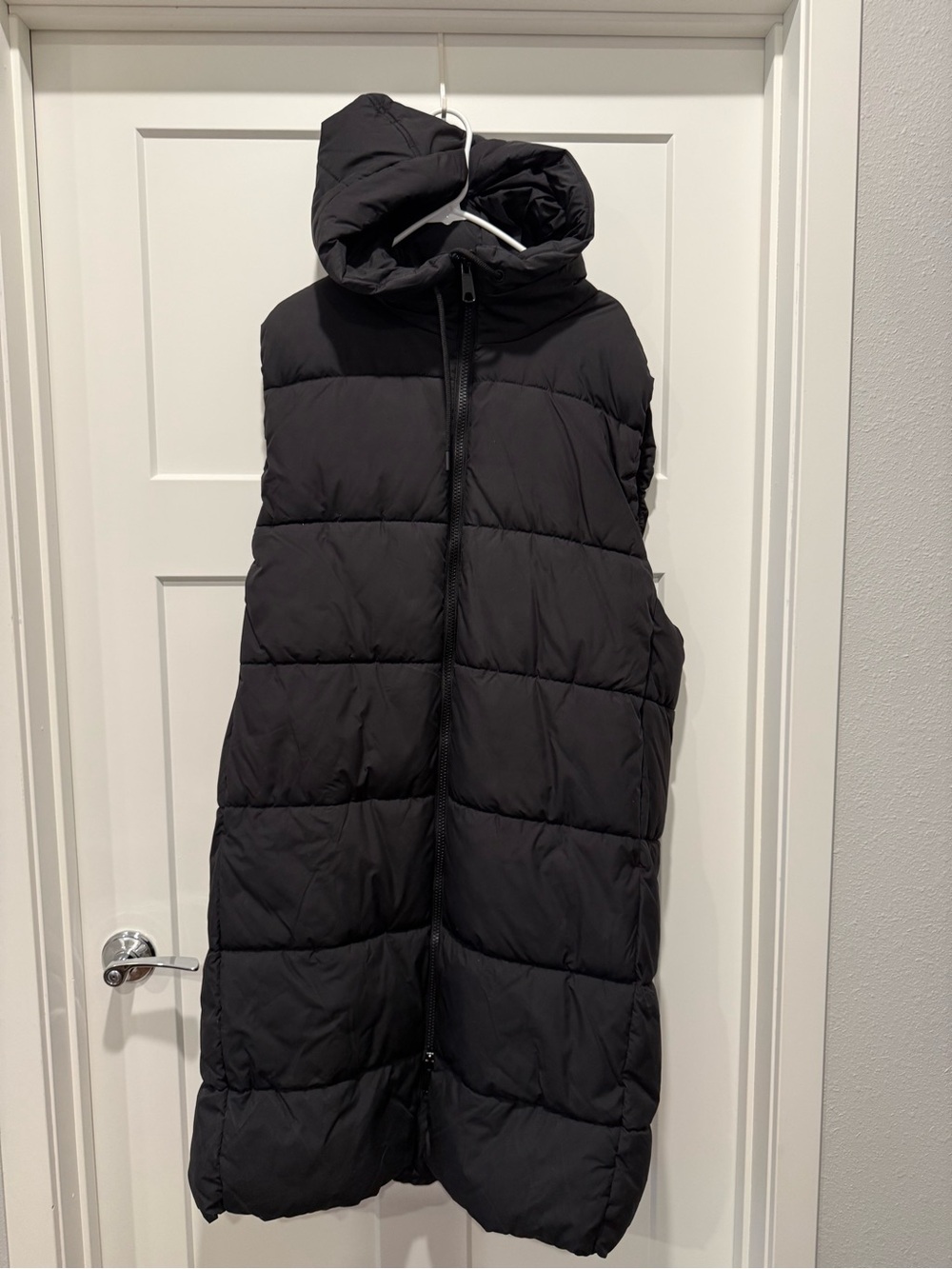 H&M Black Hooded Puffer Vest